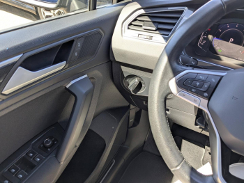 Photo 21 du bon plan VOLKSWAGEN Tiguan 1.5 TSI 150ch Life Plus DSG7 occasion à 26990 €