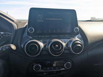 Photo 11 du bon plan NISSAN Juke 1.6 Hybrid 143ch Business+ 2023 occasion à 22490 €