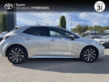 Photo 17 du bon plan TOYOTA Corolla 122h Design MY22 occasion à 23490 €