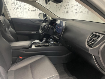 Photo 16 du bon plan LEXUS NX 350h Pack Business 2WD MY24 occasion à 43990 €