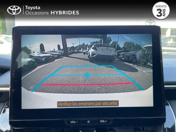 Photo 15 du bon plan TOYOTA Corolla 1.8 140ch Dynamic Business + Programme Beyond Zero Academy MY23 occasion à 18990 €