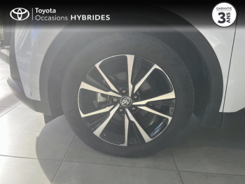 Photo 16 du bon plan TOYOTA C-HR 1.8 Hybride 140ch Design Pack Confort occasion à 28490 €