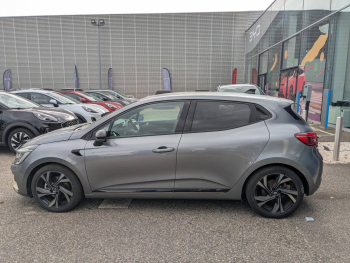 Photo 4 du bon plan RENAULT Clio 1.6 E-Tech hybride 145ch Engineered occasion à 16990 €