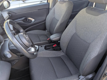 Photo 12 du bon plan TOYOTA Yaris Cross 116h Design MY22 occasion à 20980 €