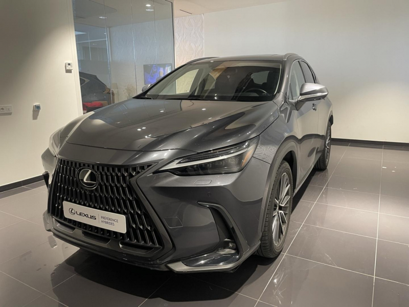 Bon plan LEXUS NX 450h+ Executive 4WD occasion à 48890 €