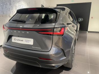 Photo 4 du bon plan LEXUS NX 450h+ Executive 4WD occasion à 48890 €
