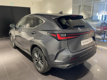 Photo 6 du bon plan LEXUS NX 450h+ Executive 4WD occasion à 48890 €
