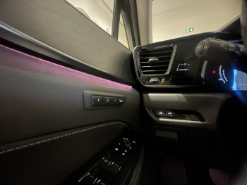 Photo 13 du bon plan LEXUS NX 450h+ Executive 4WD occasion à 48890 €