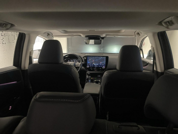 Photo 21 du bon plan LEXUS NX 450h+ Executive 4WD occasion à 48890 €