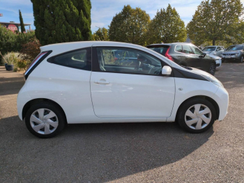 Photo 5 du bon plan TOYOTA Aygo 1.0 VVT-i 69ch Stop&Start x-play 3p occasion à 8900 €