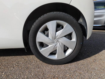 Photo 12 du bon plan TOYOTA Aygo 1.0 VVT-i 69ch Stop&Start x-play 3p occasion à 8900 €