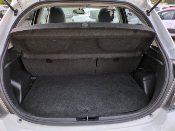 Photo 13 du bon plan TOYOTA Yaris HSD 100h Style 5p occasion à 11990 €