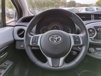 Photo 21 du bon plan TOYOTA Yaris HSD 100h Style 5p occasion à 11990 €