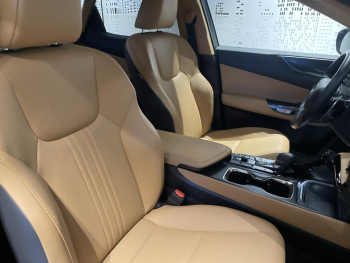 Photo 16 du bon plan LEXUS NX 350h Luxe 2WD MY25 occasion à 44990 €