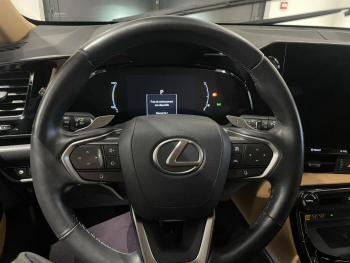 Photo 20 du bon plan LEXUS NX 350h Luxe 2WD MY25 occasion à 44990 €