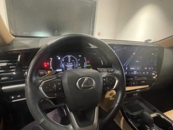 Photo 21 du bon plan LEXUS NX 350h Luxe 2WD MY25 occasion à 44990 €
