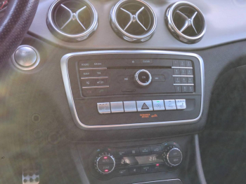 Photo 22 du bon plan MERCEDES-BENZ Classe GLA 220 d 170ch Fascination 7G-DCT Euro6c occasion à 21890 €