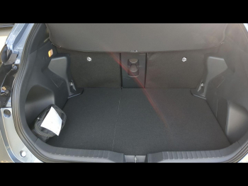 Photo 33 du bon plan TOYOTA Yaris Cross 130h Design MC26 occasion à 29500 €