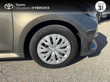 Photo 16 du bon plan TOYOTA Yaris 116h Dynamic Business 5p + Programme Beyond Zero Academy MY22 occasion à 18990 €