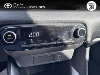 Photo 21 du bon plan TOYOTA Yaris 116h Dynamic Business 5p + Programme Beyond Zero Academy MY22 occasion à 18990 €