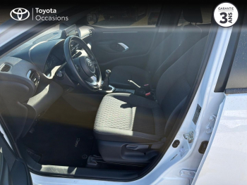 Photo 11 du bon plan TOYOTA Yaris 70 VVT-i Dynamic Business 5p MY21 occasion à 12990 €