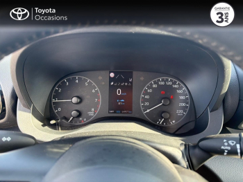Photo 14 du bon plan TOYOTA Yaris 70 VVT-i Dynamic Business 5p MY21 occasion à 12990 €