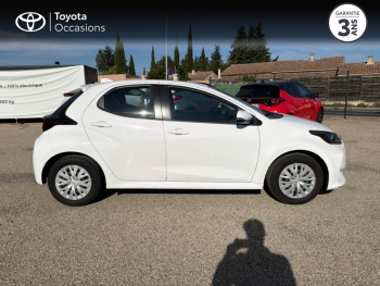 Photo 17 du bon plan TOYOTA Yaris 70 VVT-i Dynamic Business 5p MY21 occasion à 12990 €