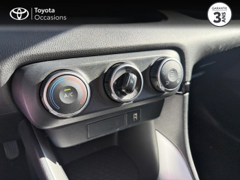 Photo 22 du bon plan TOYOTA Yaris 70 VVT-i Dynamic Business 5p MY21 occasion à 12990 €