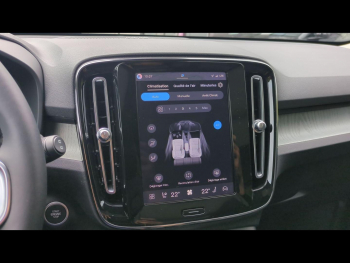 Photo 36 du bon plan VOLVO XC40 B3 163ch Ultra DCT 7 occasion à 47900 €