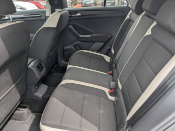 Photo 9 du bon plan VOLKSWAGEN T-Roc 1.5 TSI EVO 150ch Carat DSG7 occasion à 16990 €