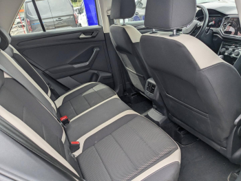 Photo 12 du bon plan VOLKSWAGEN T-Roc 1.5 TSI EVO 150ch Carat DSG7 occasion à 16990 €