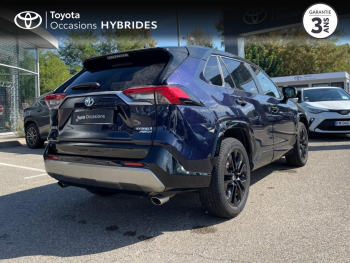Photo 18 du bon plan TOYOTA RAV4 2.5 Hybride 222ch Collection AWD-i MY22 occasion à 37990 €