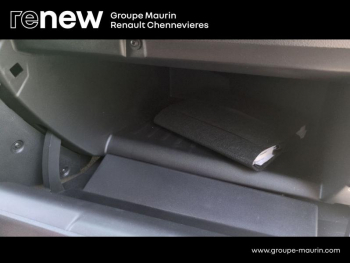 Photo 15 du bon plan RENAULT Master Fg VUL F3500 L2H2 2.3 Blue dCi 135ch Confort Euro6E occasion à 23990 €
