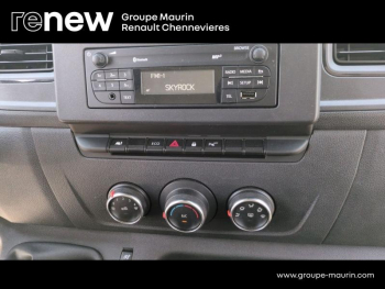 Photo 16 du bon plan RENAULT Master Fg VUL F3500 L2H2 2.3 Blue dCi 135ch Confort Euro6E occasion à 23990 €