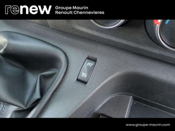 Photo 18 du bon plan RENAULT Master Fg VUL F3500 L2H2 2.3 Blue dCi 135ch Confort Euro6E occasion à 23990 €