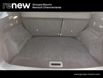 Photo 13 du bon plan RENAULT Austral 1.2 E-Tech full hybrid 200ch Iconic esprit Alpine occasion à 31999 €