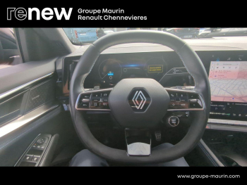 Photo 16 du bon plan RENAULT Austral 1.2 E-Tech full hybrid 200ch Iconic esprit Alpine occasion à 31999 €