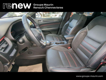 Photo 9 du bon plan RENAULT Arkana 1.6 E-Tech 145ch RS Line -21B occasion à 20999 €