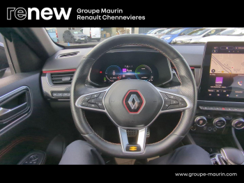 Photo 16 du bon plan RENAULT Arkana 1.6 E-Tech 145ch RS Line -21B occasion à 20999 €