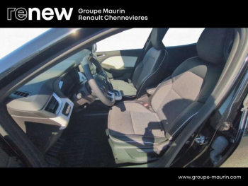 Photo 10 du bon plan RENAULT Clio 1.6 E-Tech hybride 140ch Intens -21N occasion à 15990 €