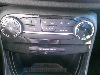 Photo 13 du bon plan FORD Puma 1.0 Flexifuel 125ch S&S mHEV Titanium occasion à 17900 €