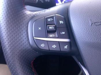 Photo 13 du bon plan FORD Kuga 2.5 Duratec 225ch PHEV ST-Line BVA occasion à 27900 €