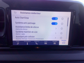 Photo 9 du bon plan FORD Tourneo Courier 1.0 EcoBoost 125ch S&S Titanium occasion à 22900 €