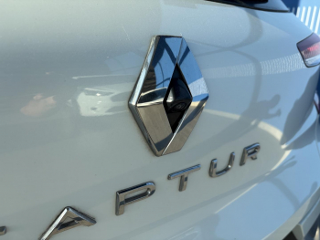 Photo 8 du bon plan RENAULT Captur 1.3 TCe mild hybrid 140ch Techno occasion à 16900 €