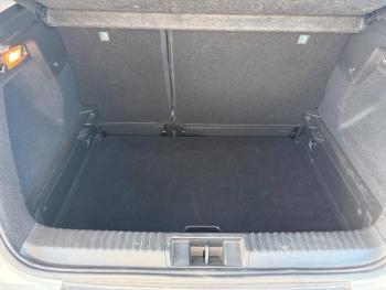 Photo 9 du bon plan RENAULT Captur 1.3 TCe mild hybrid 140ch Techno occasion à 16900 €