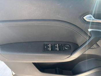 Photo 14 du bon plan RENAULT Captur 1.3 TCe mild hybrid 140ch Techno occasion à 16900 €