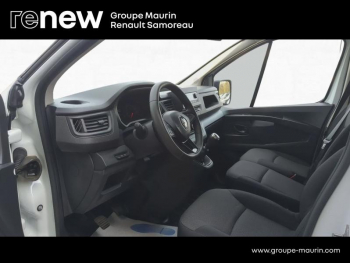 Photo 12 du bon plan RENAULT Trafic Combi L1 2.0 Blue dCi 150ch S&S Zen 8 places occasion à 19790 €