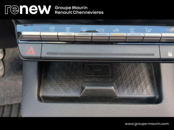Photo 26 du bon plan RENAULT Megane V (BCB) Ph1 E-Tech Electric EV60 220ch Icon occasion à 26990 €