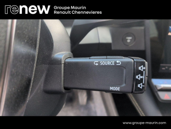 Photo 30 du bon plan RENAULT Megane V (BCB) Ph1 E-Tech Electric EV60 220ch Icon occasion à 26990 €