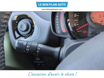Photo 26 du bon plan PEUGEOT 108 VTi 72 Allure S&S 4cv 5p occasion à 8980 €